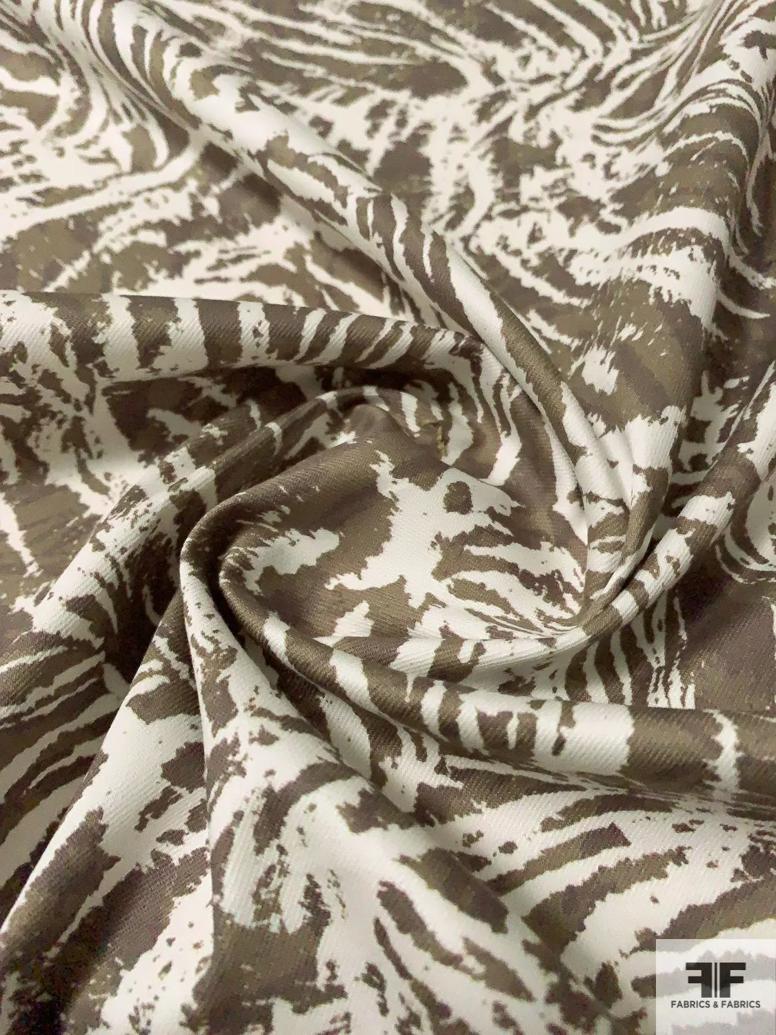 Abstract Leaf Graphic Printed Stretch Cotton Twill - Stone / Dusty Olive / Off-White