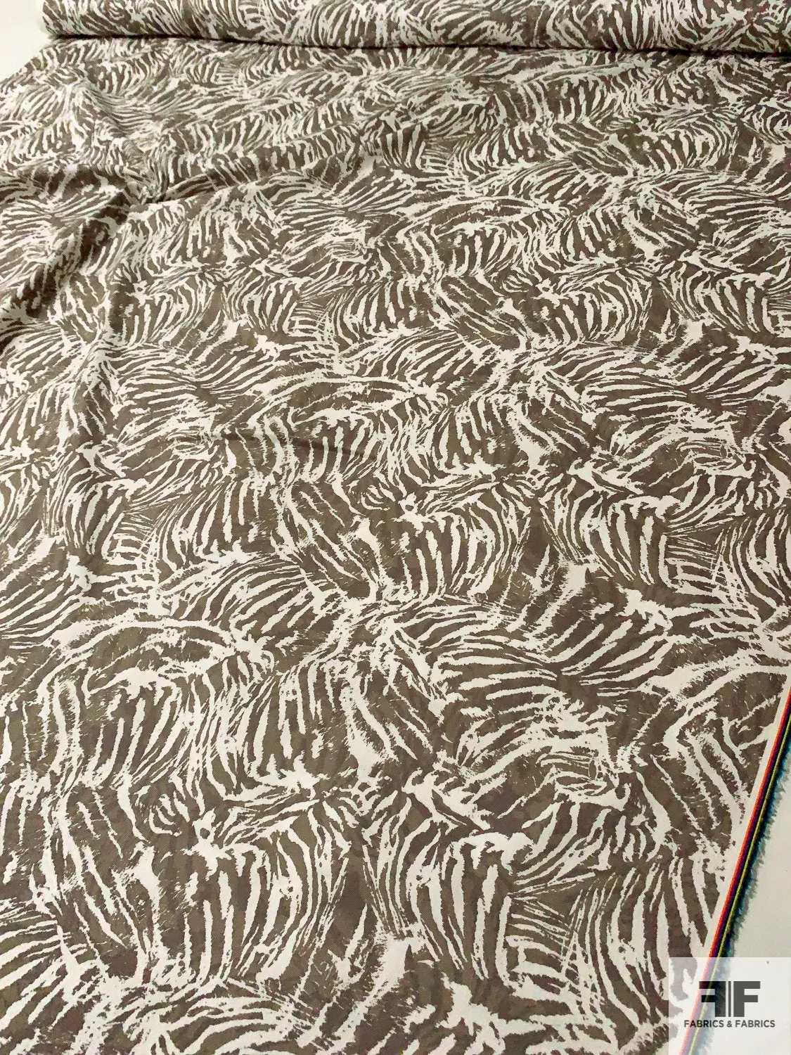 Abstract Leaf Graphic Printed Stretch Cotton Twill - Stone / Dusty Olive / Off-White
