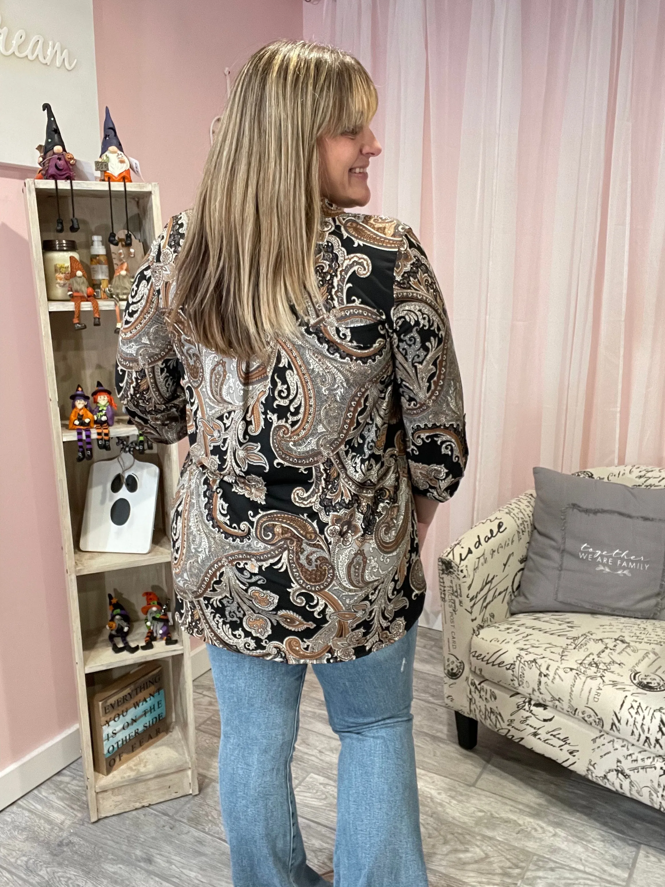 Black Paisley Gabby