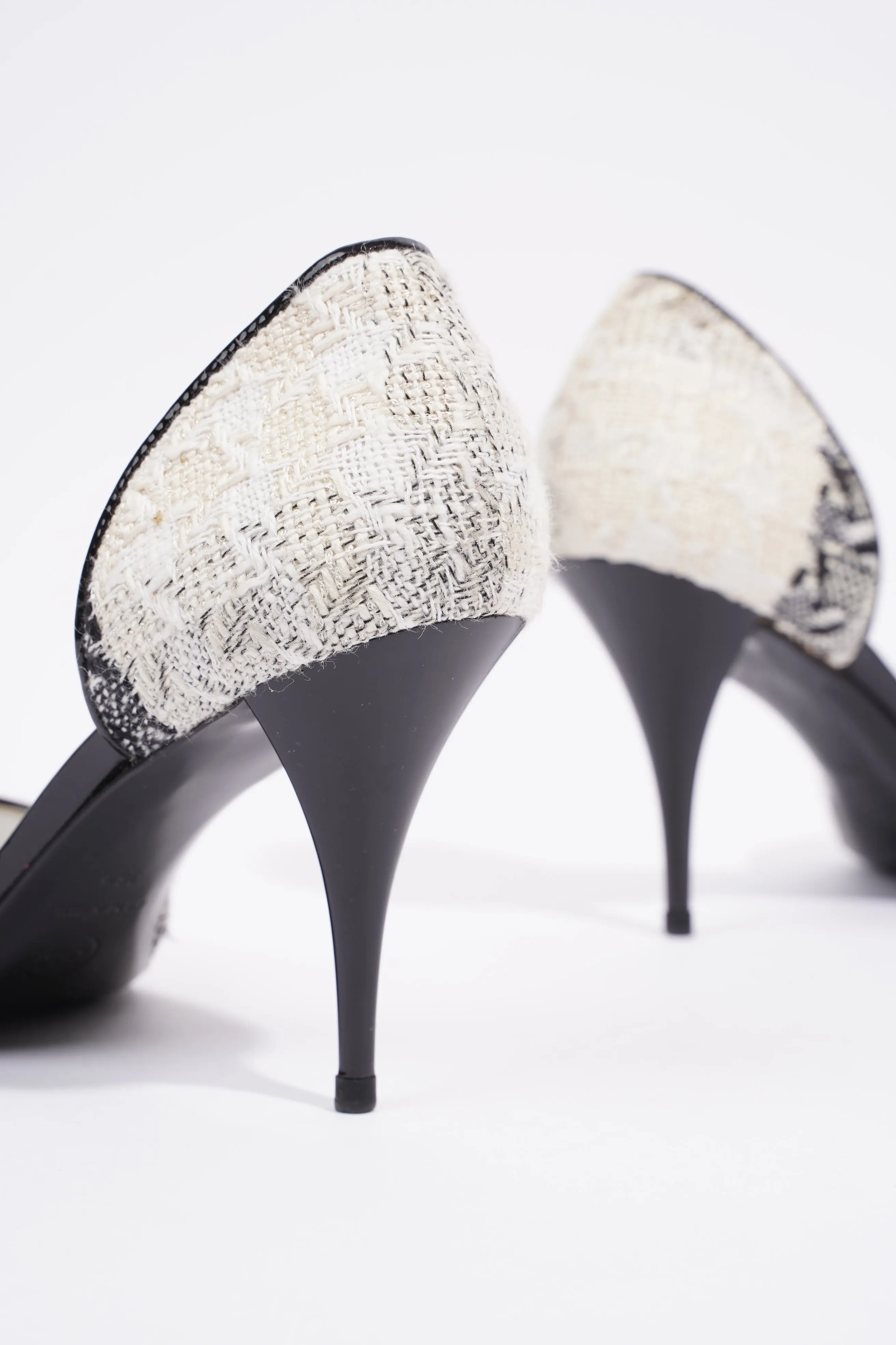 Chanel CC D'Orsay White   Black Tweed EU 38.5 UK 5.5