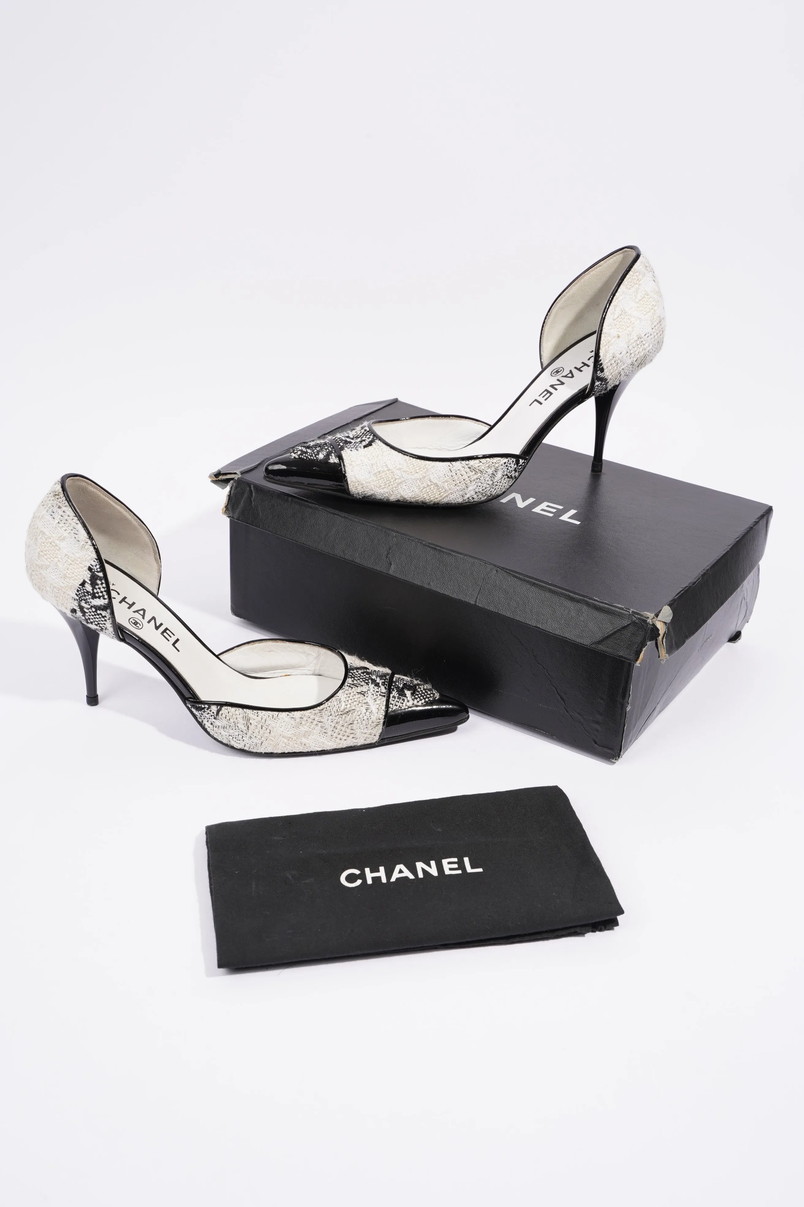 Chanel CC D'Orsay White   Black Tweed EU 38.5 UK 5.5
