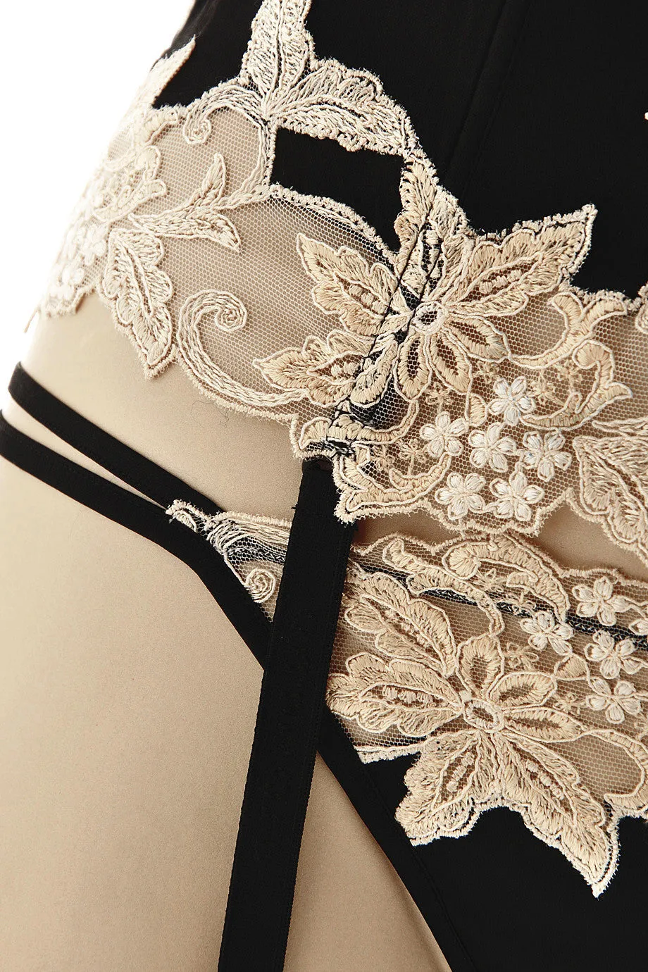 COTTON CLUB SATIN White Lace Thong