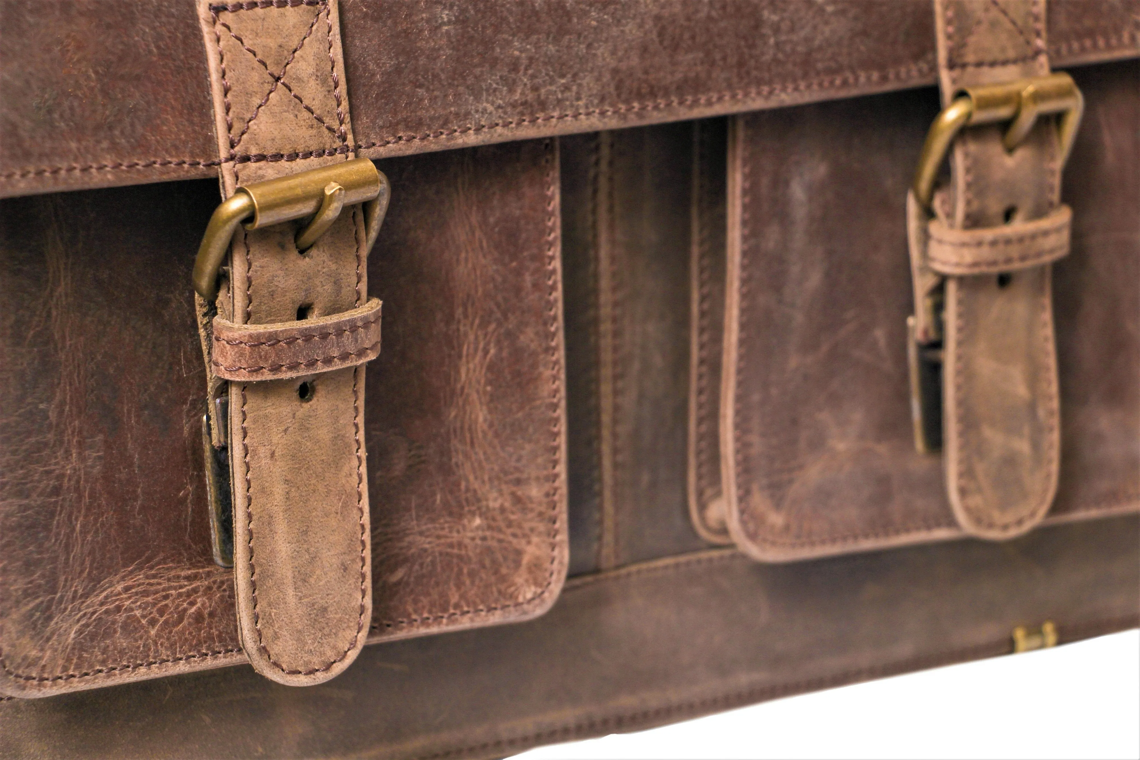 Cree - Distressed leather briefcase