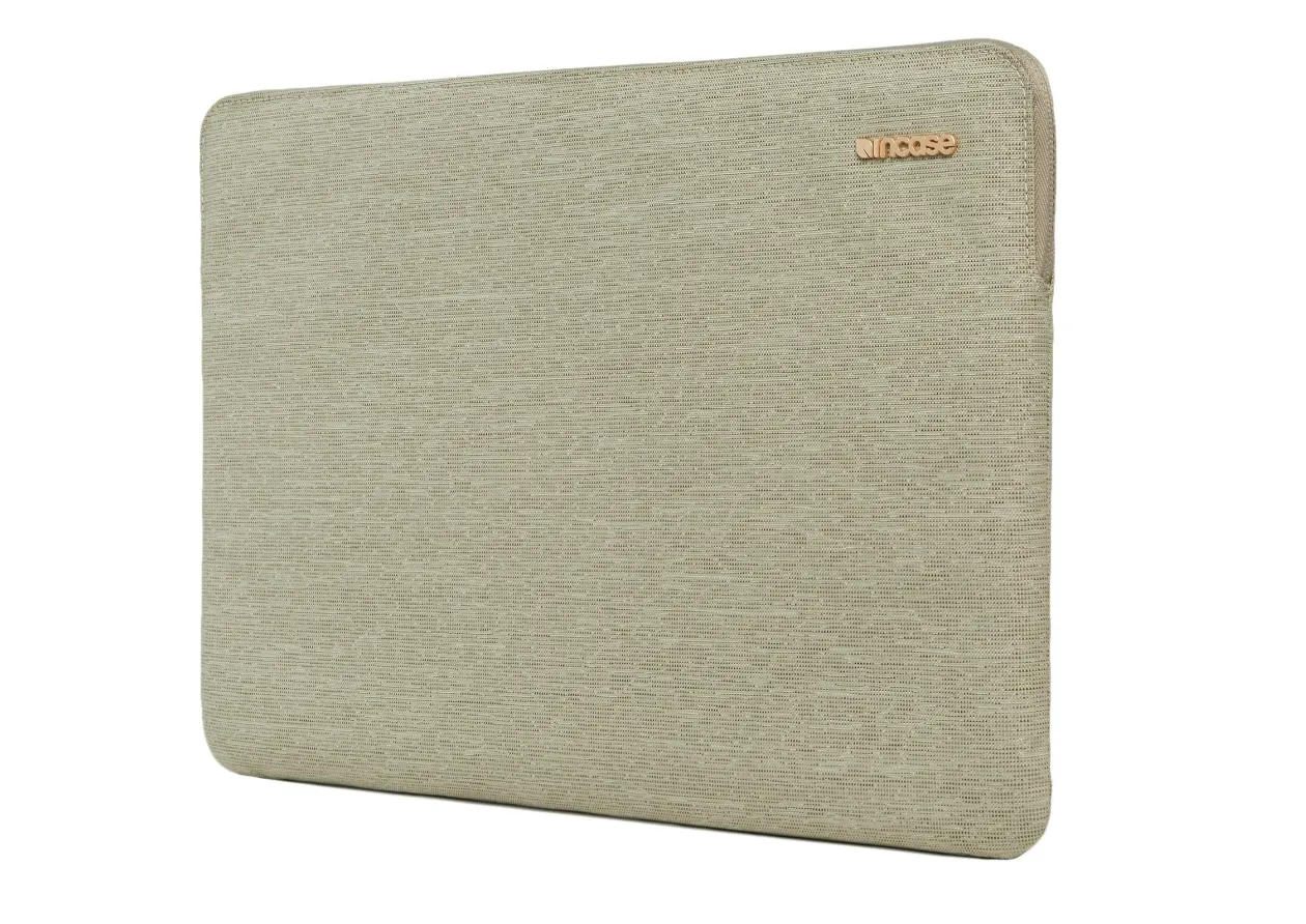 Incase Slim Sleeve for MacbookPro 15'' Khaki Brown