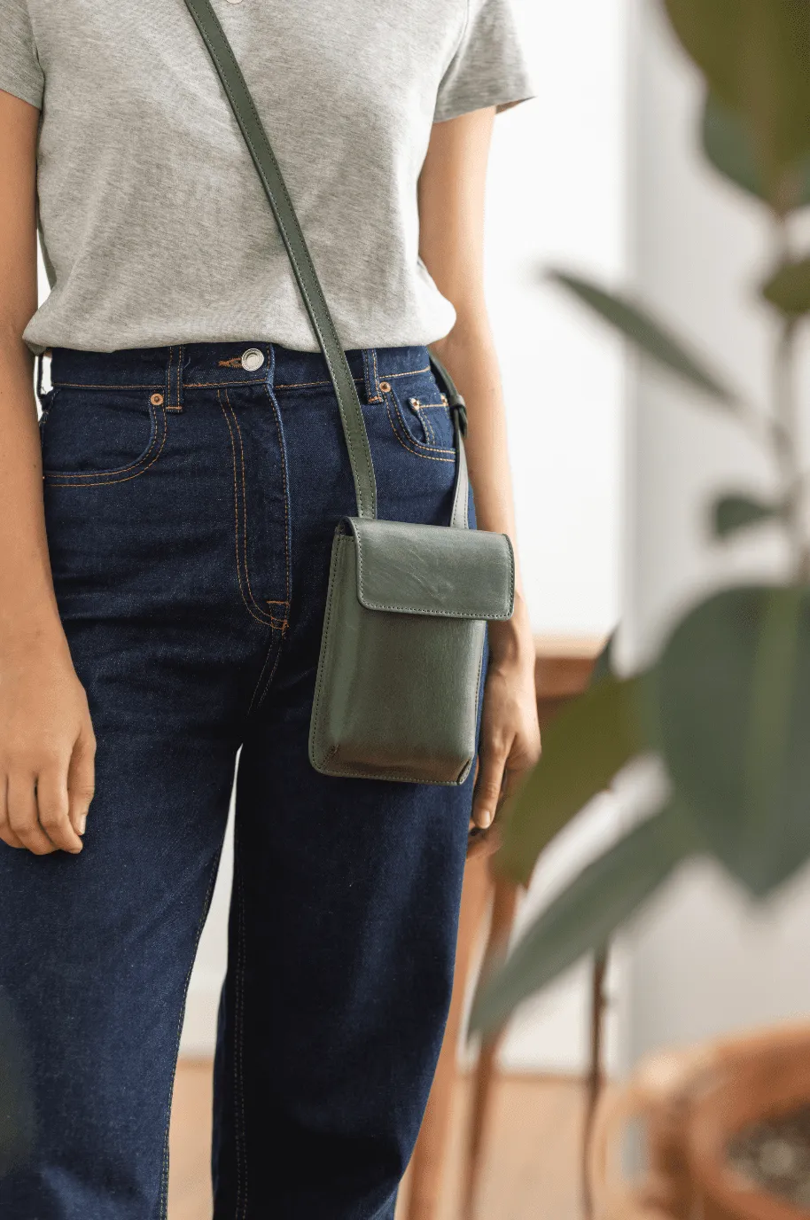 Leather crossbody bag - Rioja