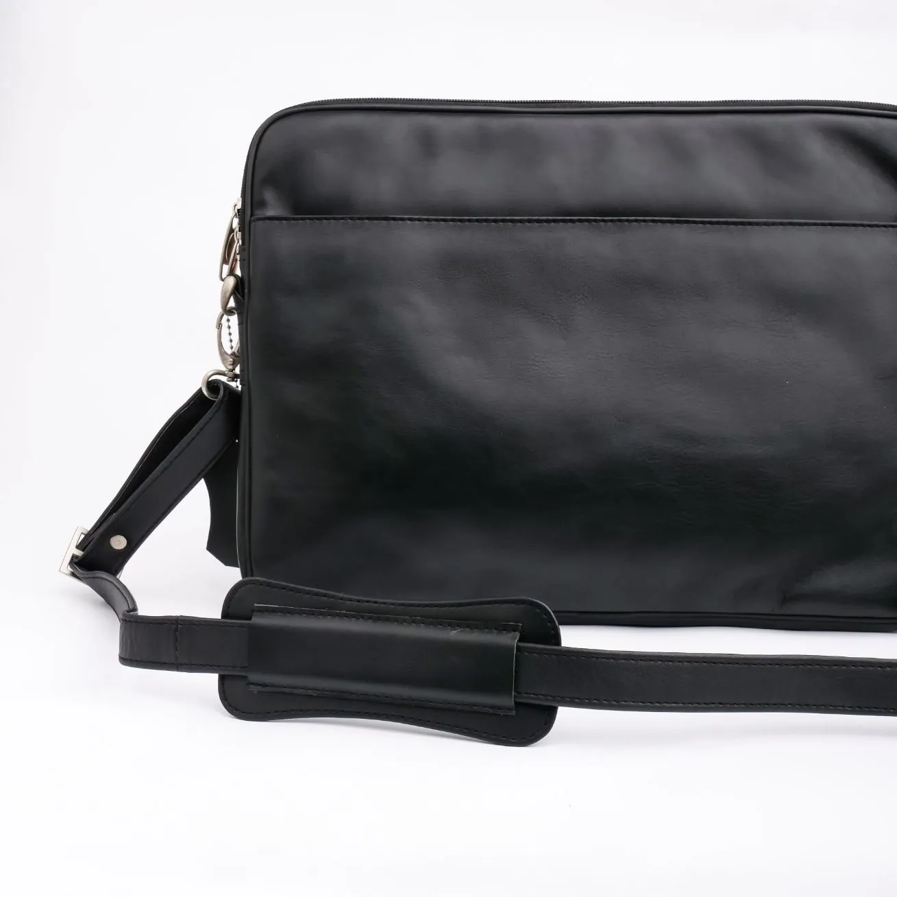 The Folio Sleek Slim Black Leather Laptop Bag