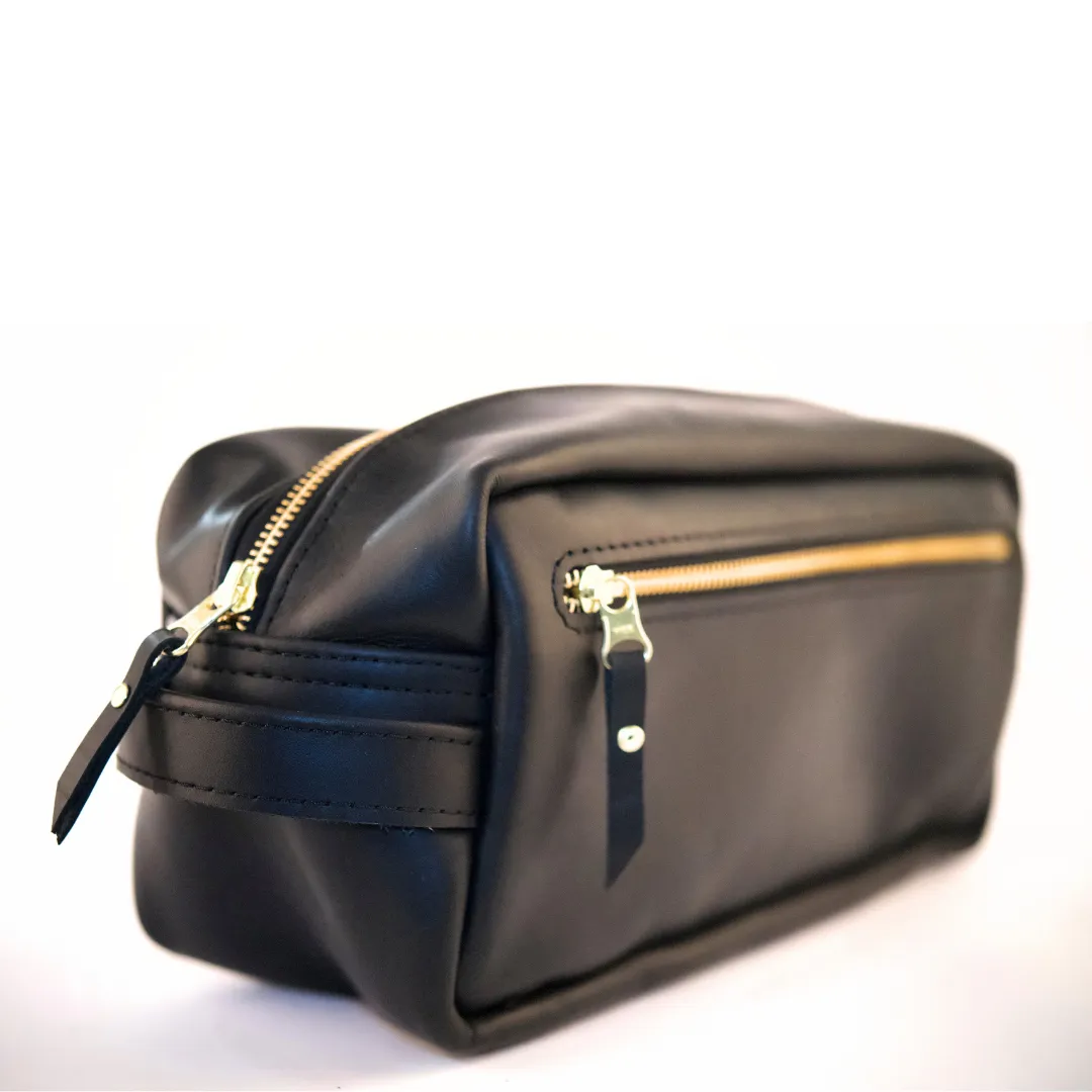 The Unisex Jumbo Toiletry Bag - Black