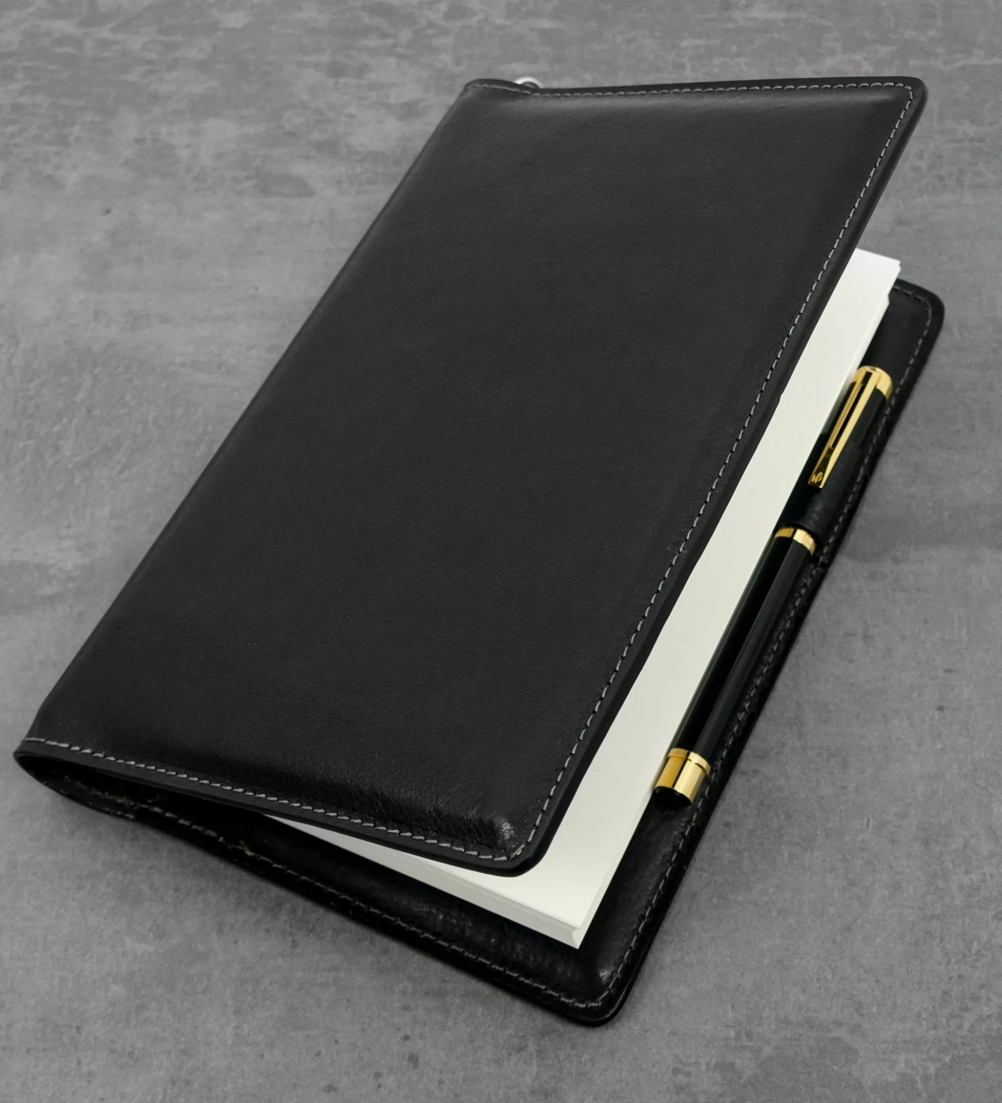 Womens Leather Journal with Refillable A5 Notepad - The Diary of a Nobody