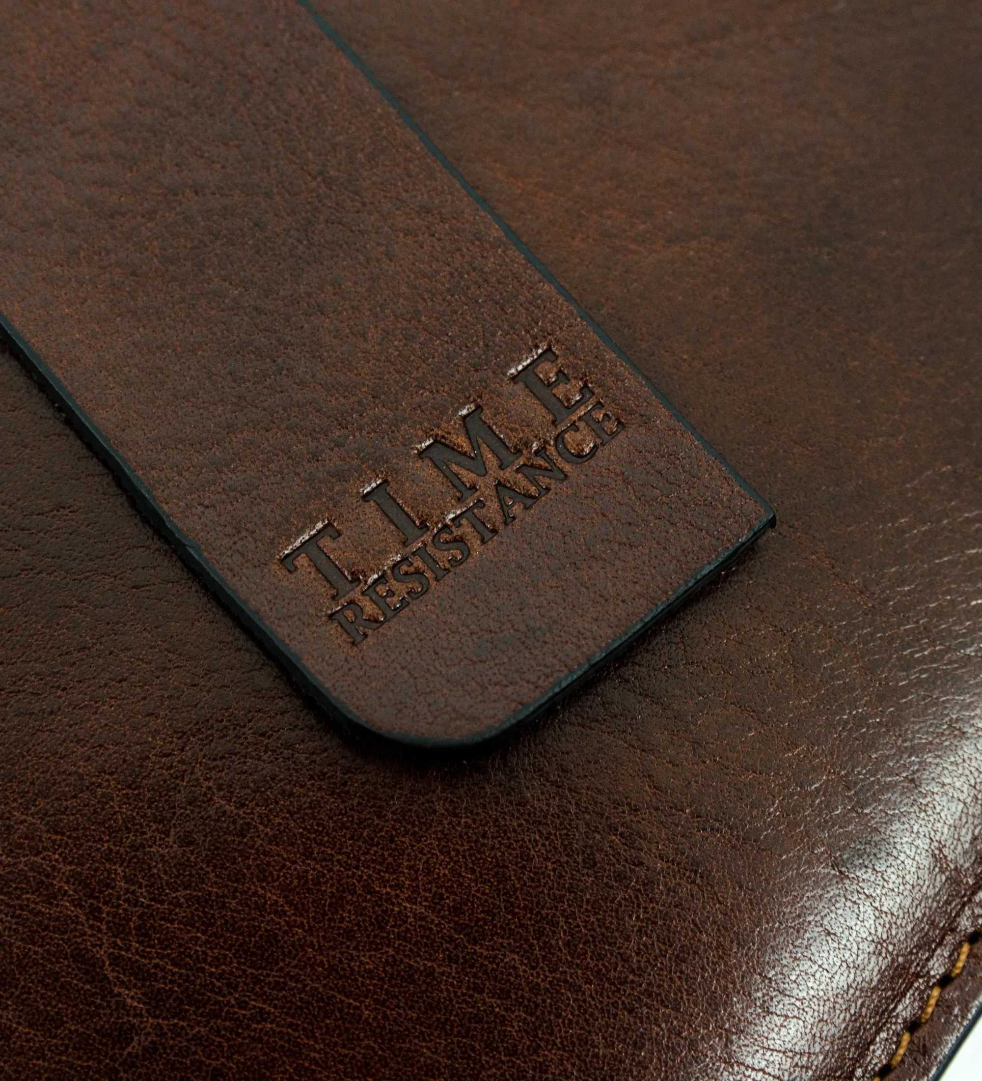Womens Leather Journal with Refillable A5 Notepad - The Diary of a Nobody